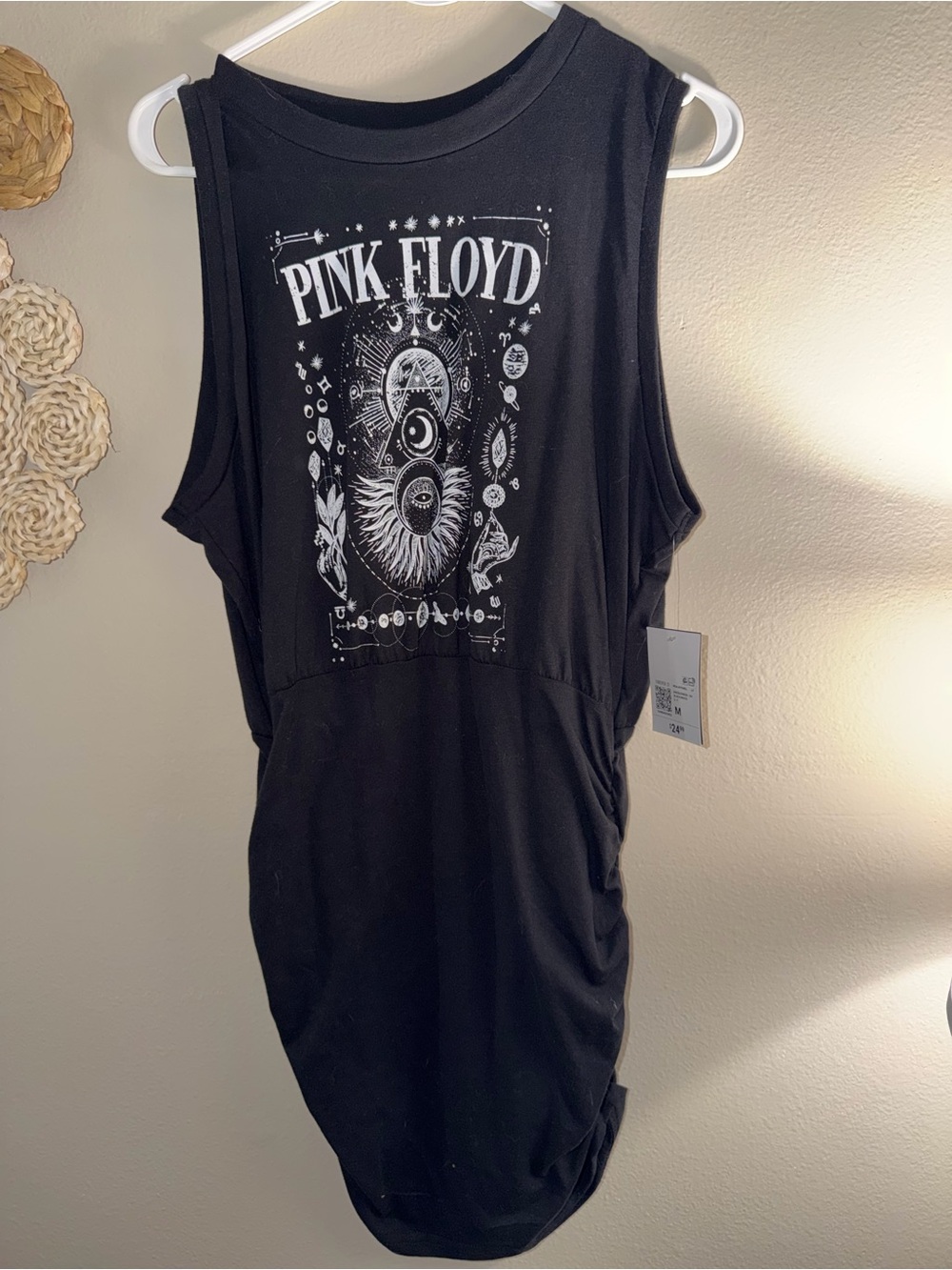 Forever 21 Black Pink Floyd Graphic Muscle Tank